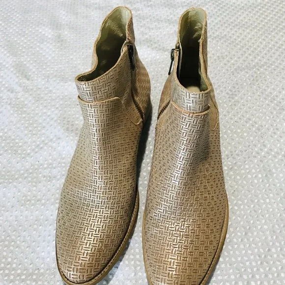 Sundance boots - Picture 5 of 9